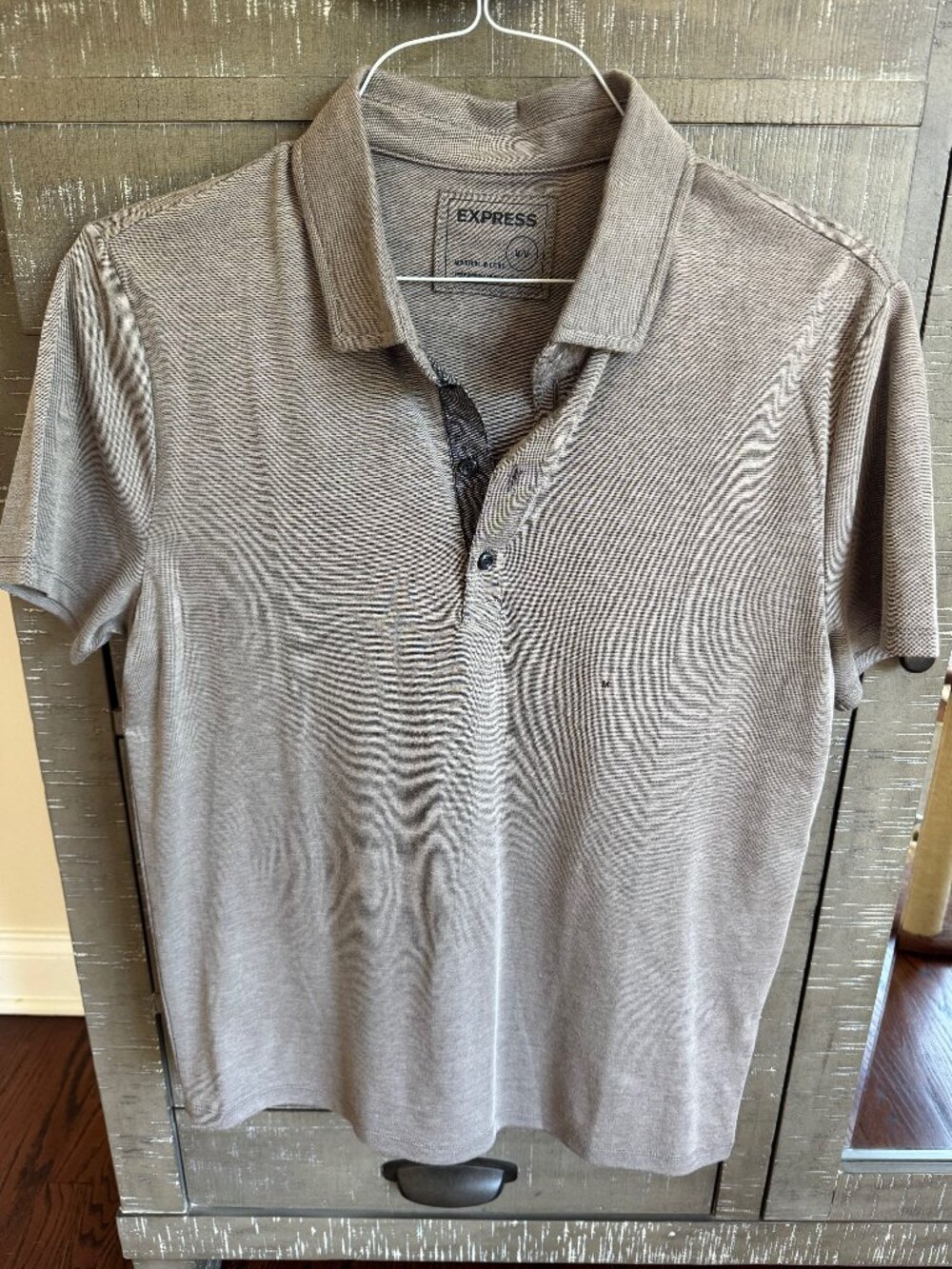 NWT Express Gray Moisture Wicking Short Sleeve Polo Shirt M